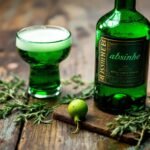 Absinthe spiritueux : histoire, fabrication et dégustation